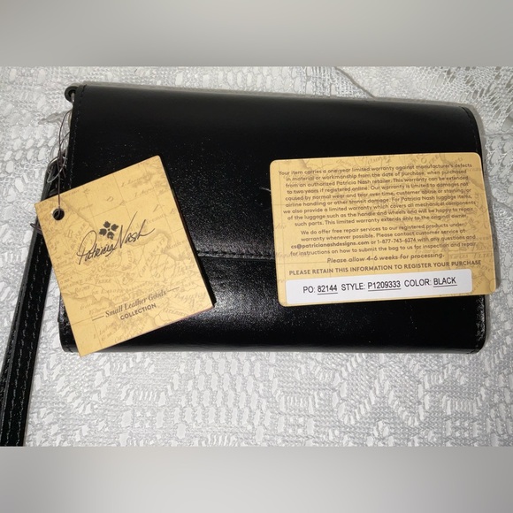 Patricia Nash Marsiliana Mirror Wristlet, NWT - Picture 9 of 12